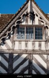16th-century-timber-frame-medieval-building-in-the-market-place-banbury-c76nfc.jpg